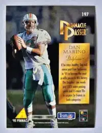 Dan Marino Pinnacle Passer 1995 card #197 back